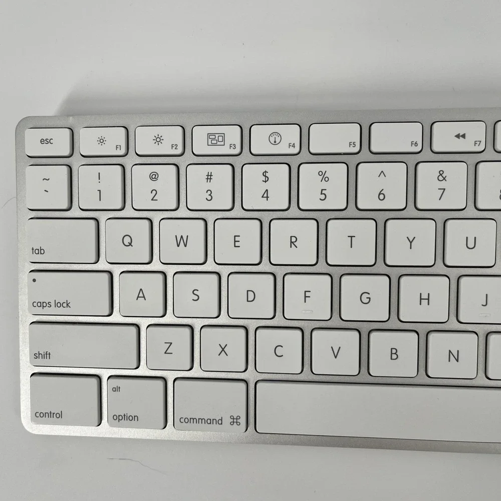 Genuine Apple A1243 USB Wired Aluminum Keyboard‎ with Numeric KeyPad - Tested